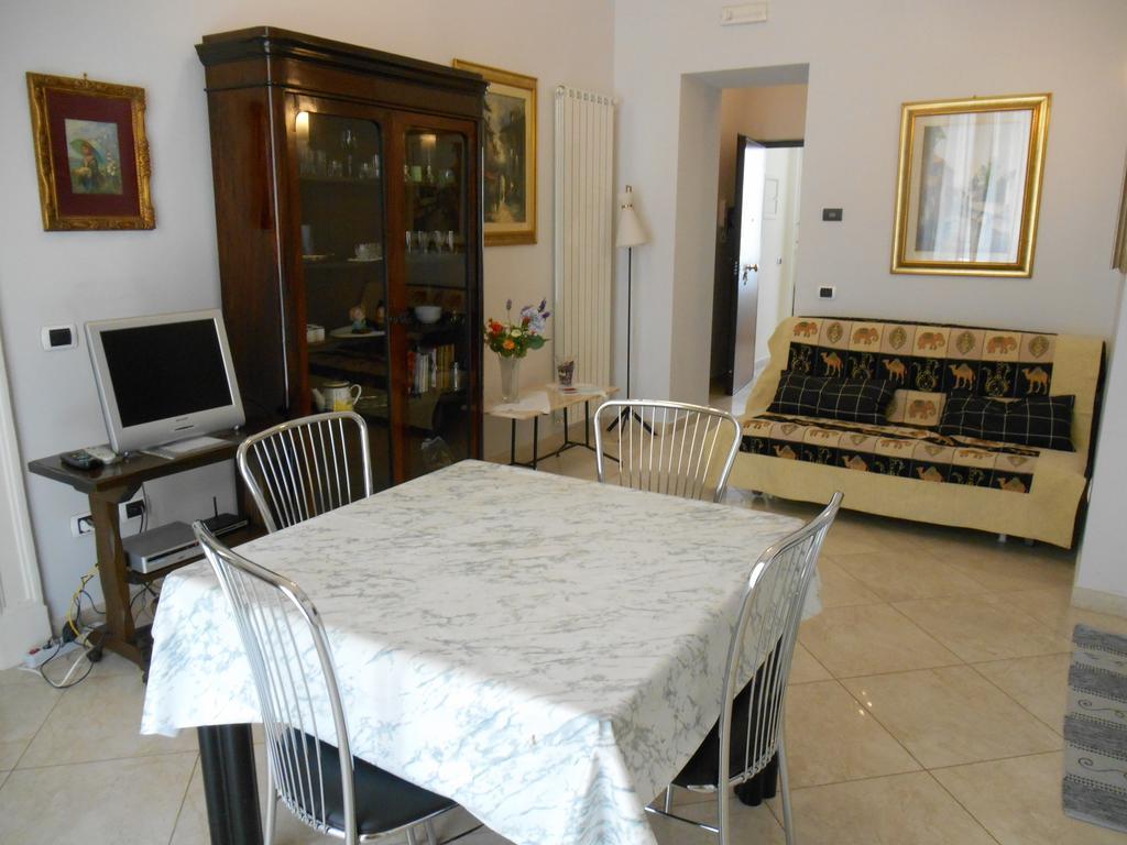 Апартаменты Casa Sannazzaro Неаполь Номер фото